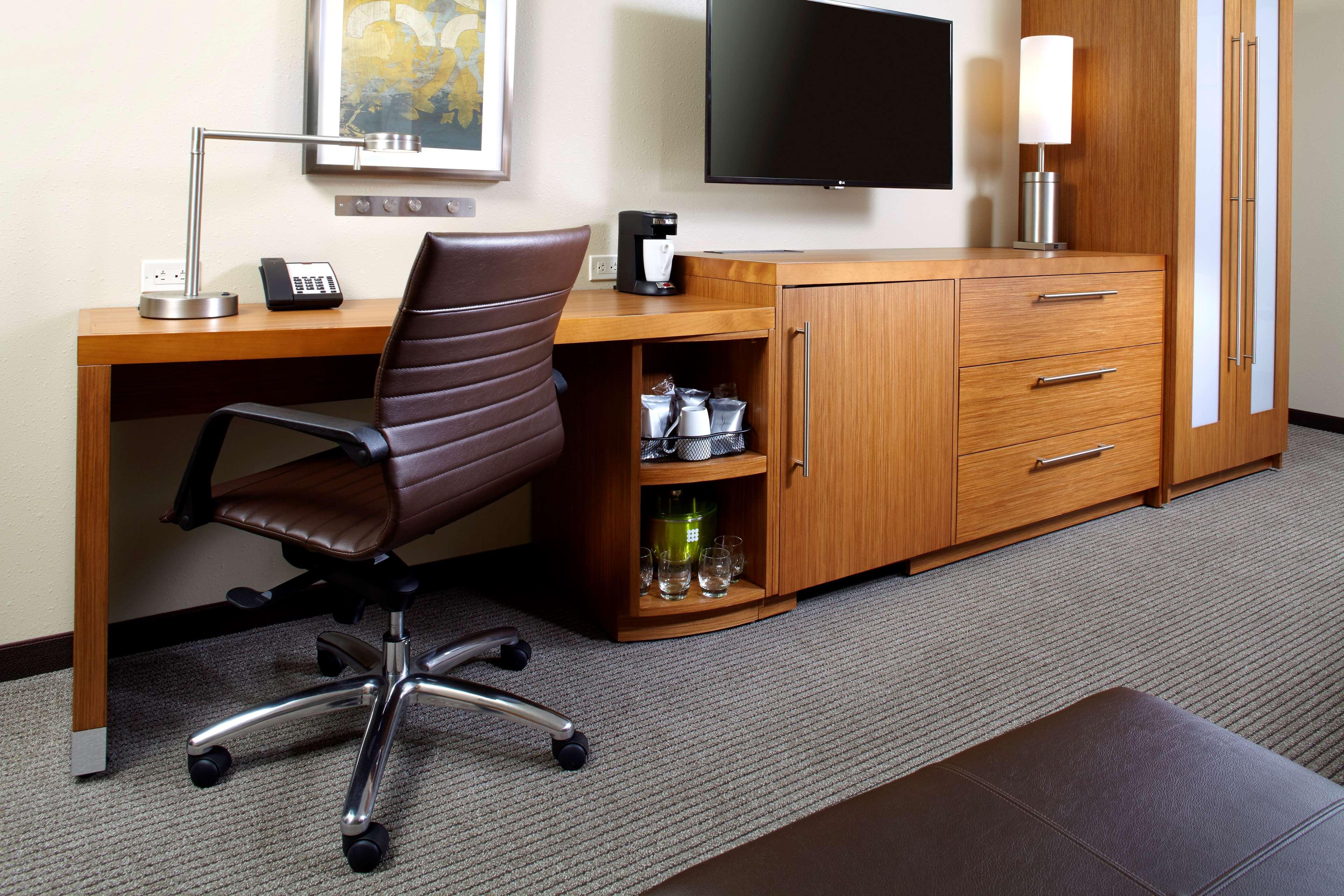 Hyatt Place Cleveland/Lyndhurst/Legacy Village Экстерьер фото