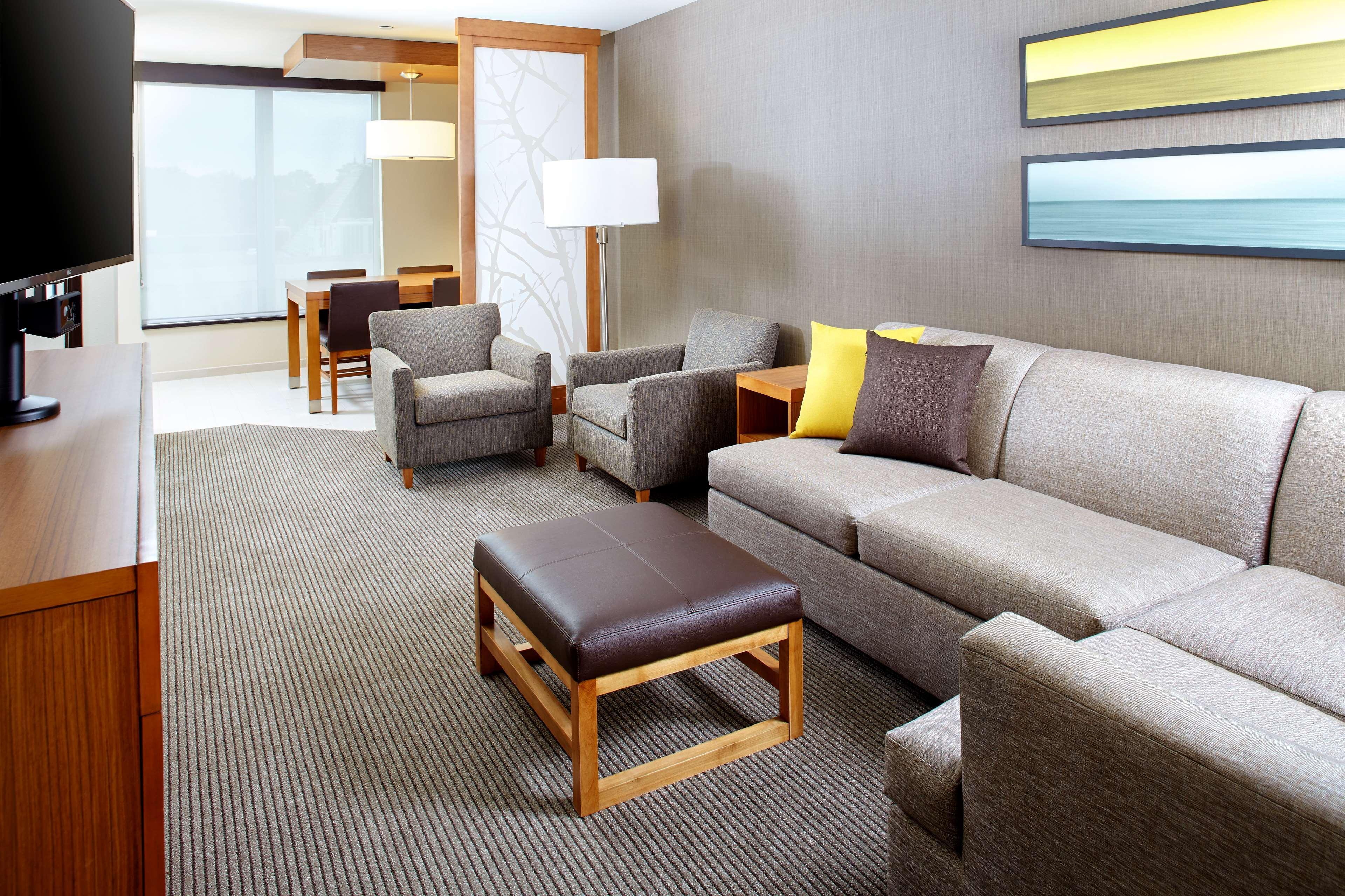 Hyatt Place Cleveland/Lyndhurst/Legacy Village Экстерьер фото